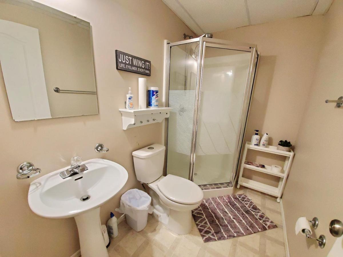 Saskatoon Lashyn Cove Homestay Kültér fotó