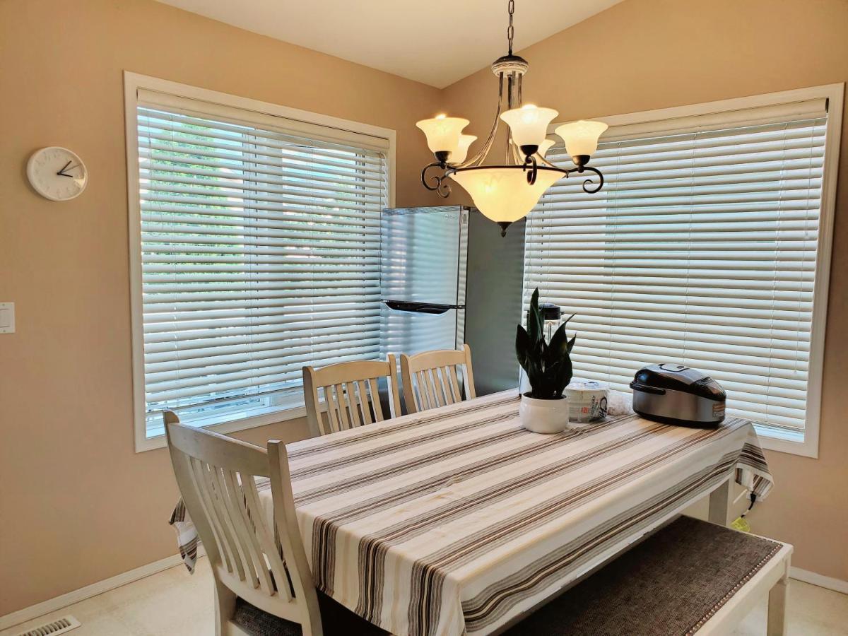 Saskatoon Lashyn Cove Homestay Kültér fotó